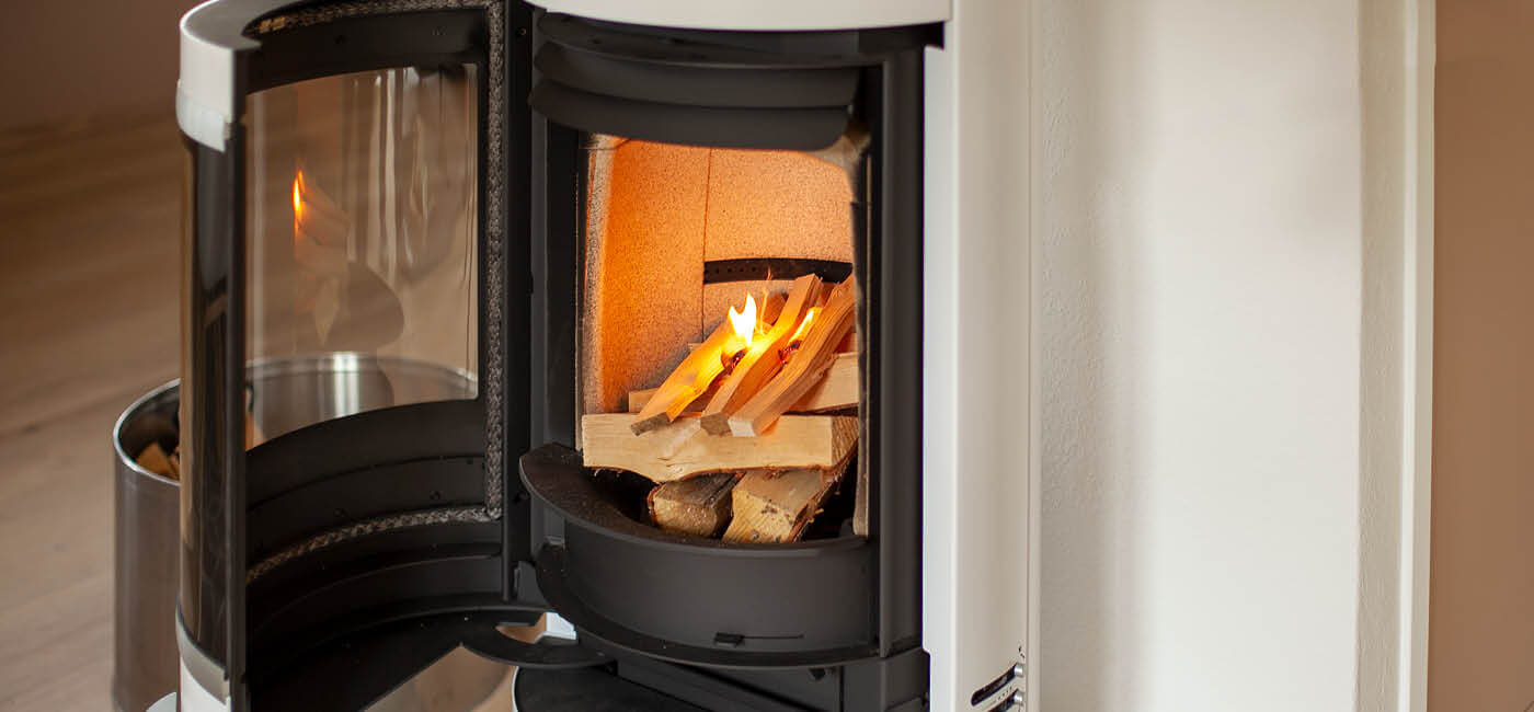 How to light a fire in your fireplace Scan